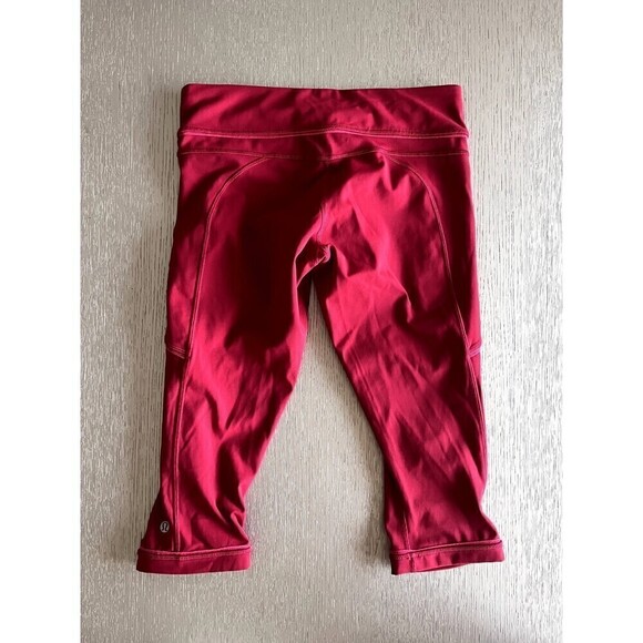 Lululemon Red Cropped Leggings Zipper Pockets Size 6 Women's Brand New Gym Yoga - Picture 6 of 8